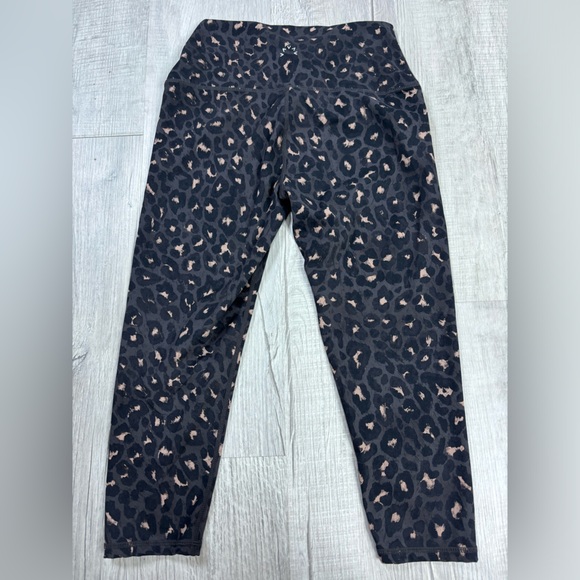 Varley Leopard Print Leggings and Sports Bra Set Size Small and XS - Picture 5 of 9